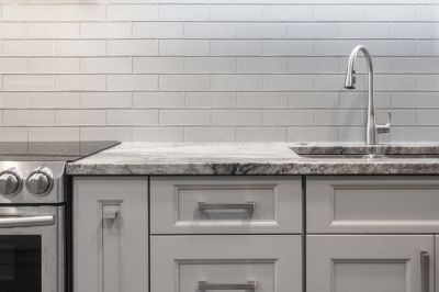 Glass Tiles Make a Bathroom Classy